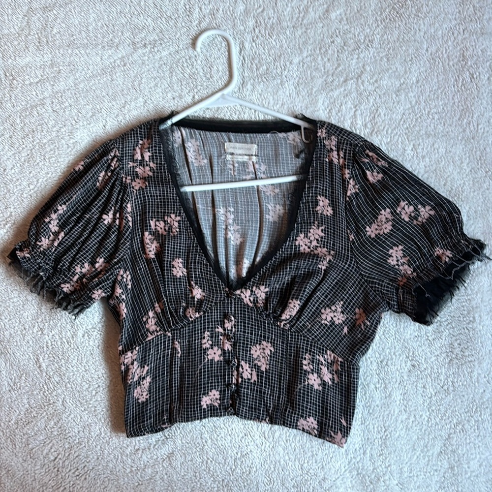 Urban outfitters cropped blouse